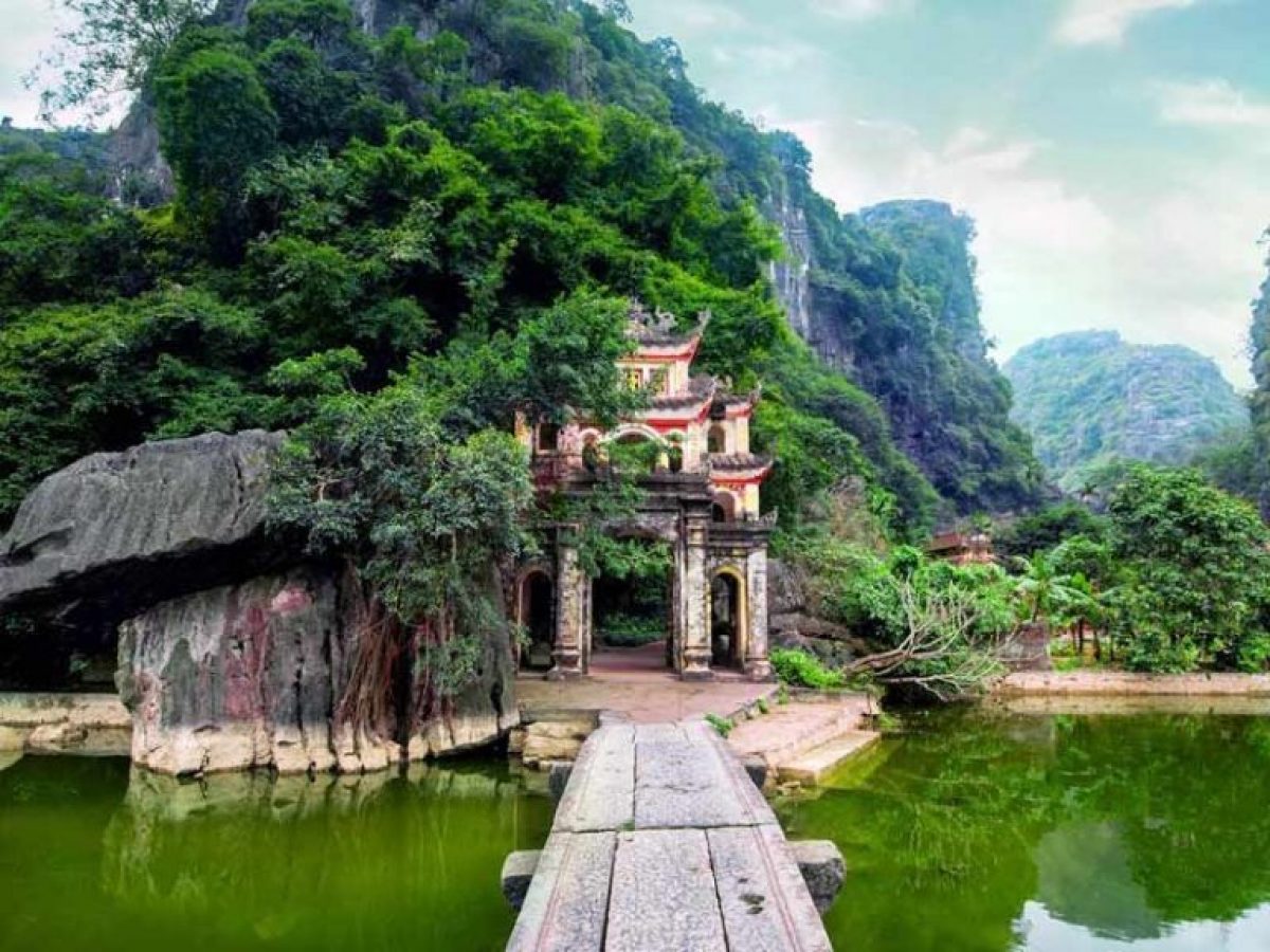 The stunning beauty of Tam Coc – Bich Dong in the rice season – Maslow ...